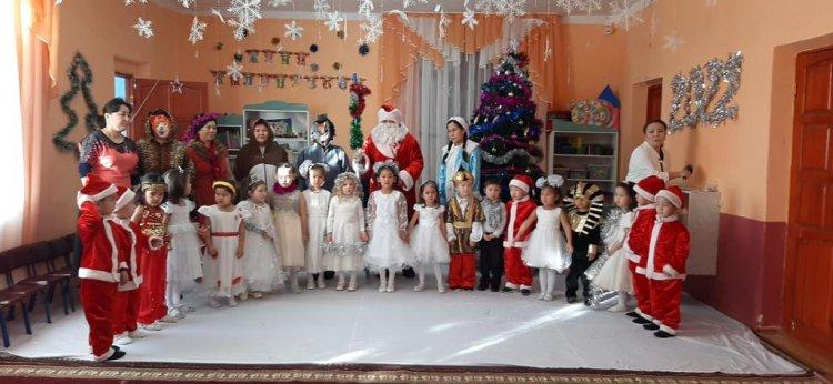 "Айгөлек"ересек тобының жаңа жылдық ертеңгілігі